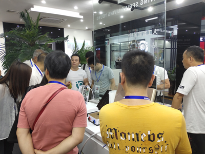 突破空間限制，漢遜“不掛墻的熱水器”開啟家居新體驗